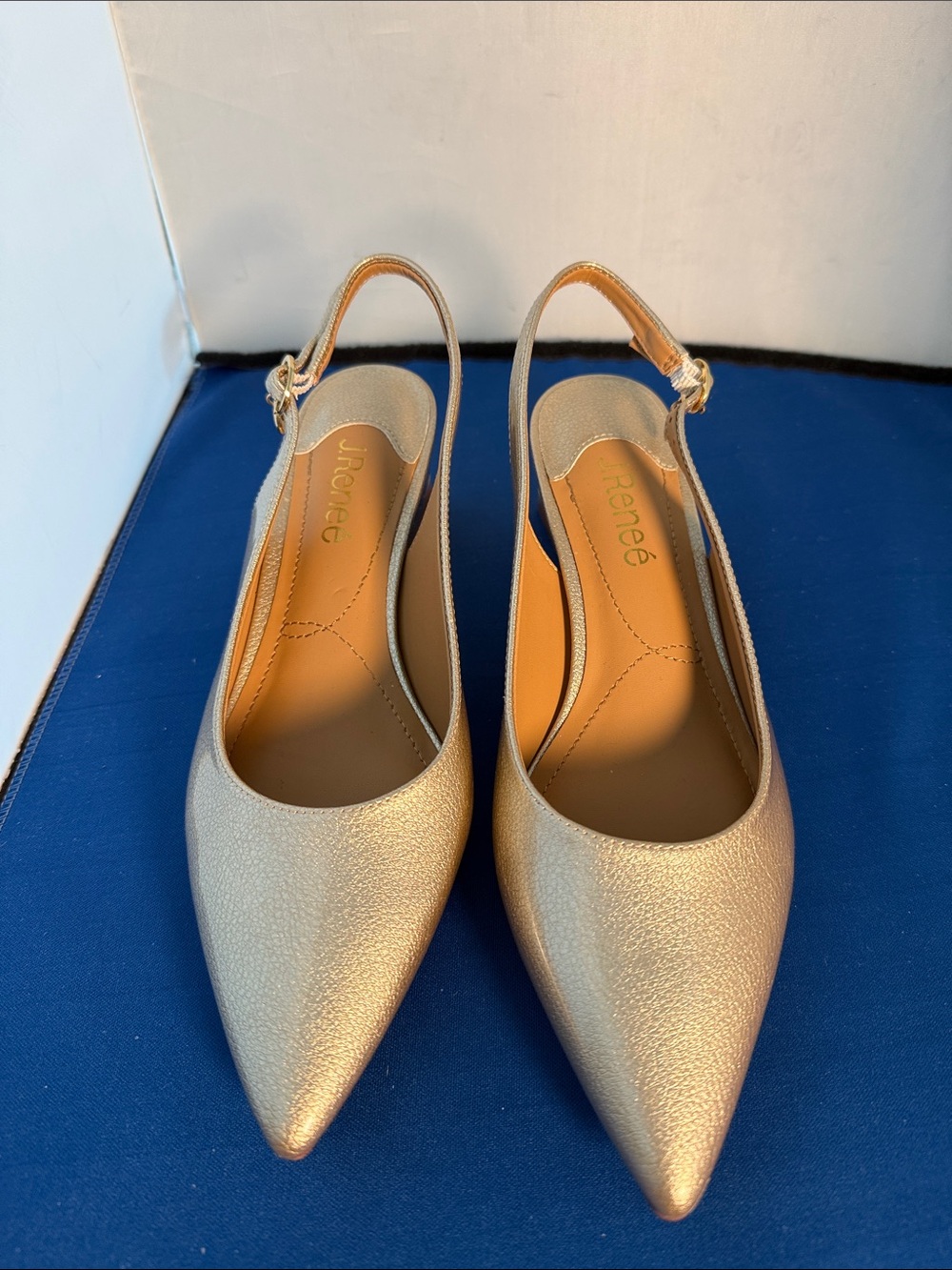 Jay Renée Pointed Slingback Heels in Metallic Gold size 7.5 - Picture 3 of 7